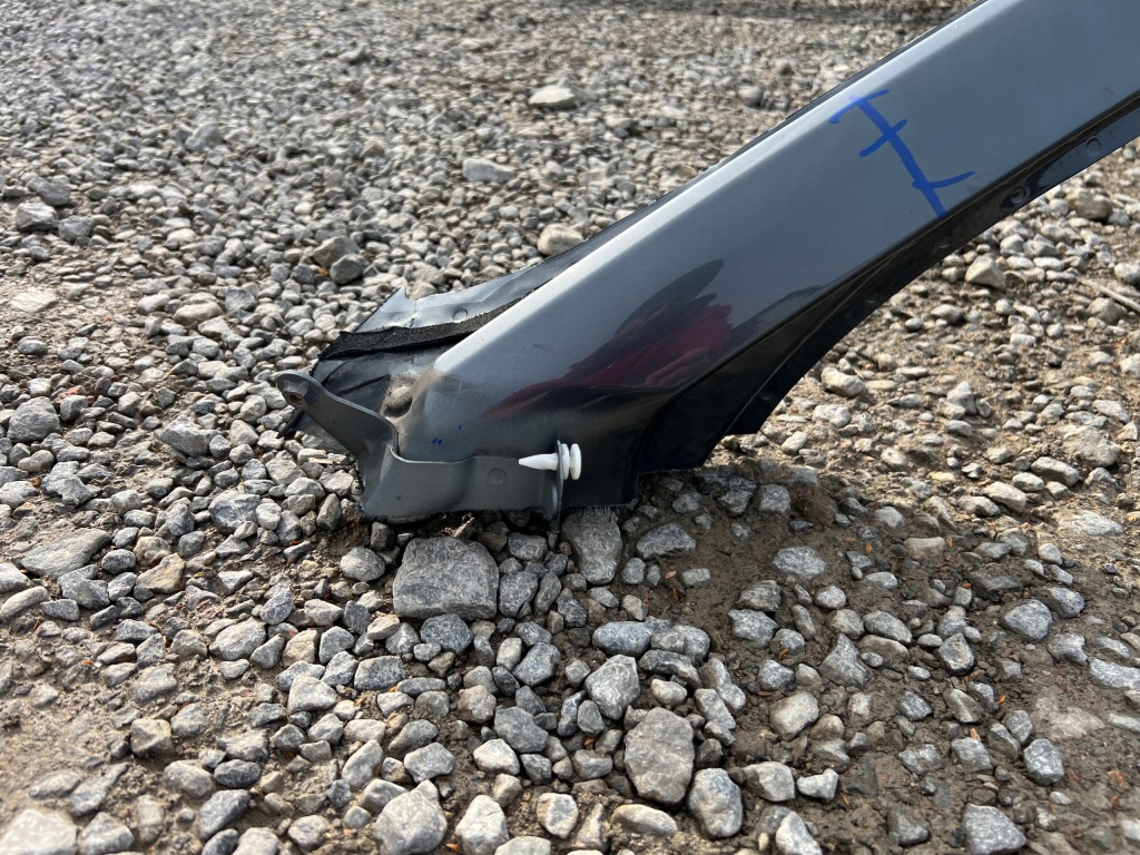 Купить Mazda cx-30 крыша год 2022 цвет 46g