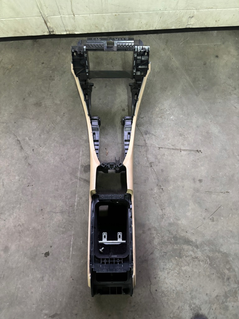 фото №3, Туннель средний mercedes cls w219