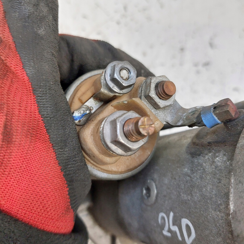 фото №11, Volvo v40 ii 2,0d стартер 30659576