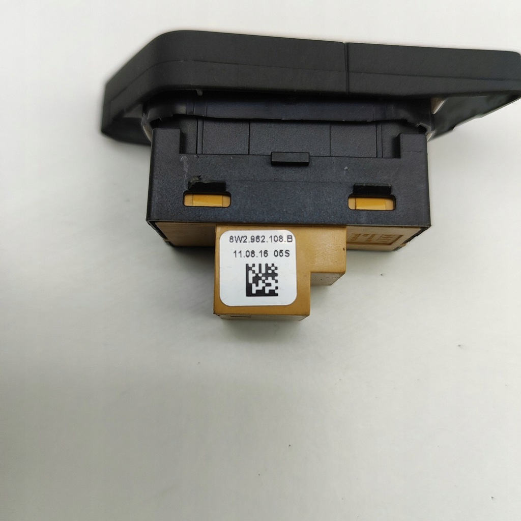 фото №6, Audi a4 s4 b9 8w 2017 кнопка центрального замка