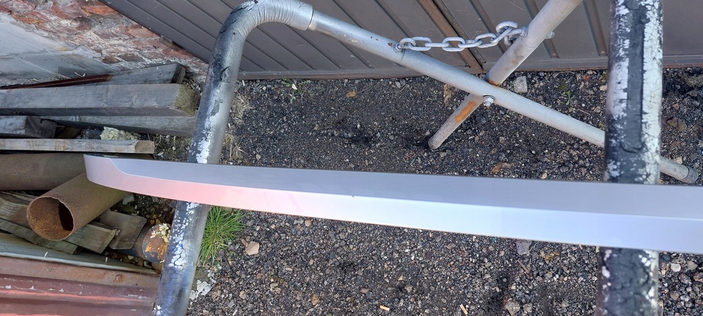 фото №8, Land rover range rover 21-23 молдинг середня кришки задня m8e2-404c42