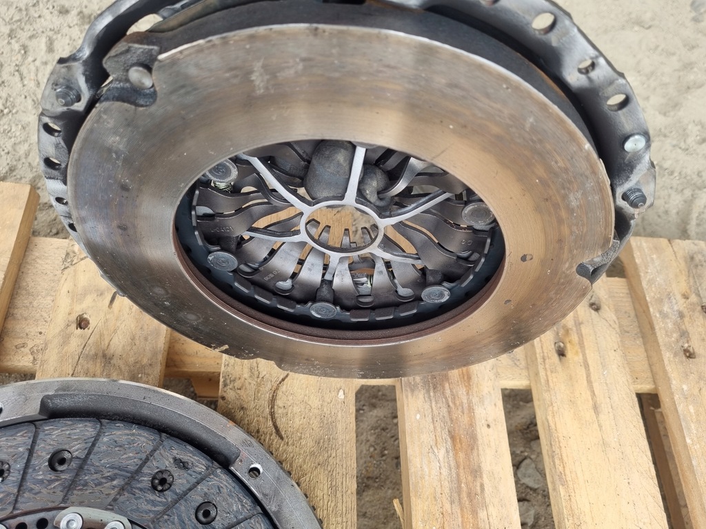 фото №6, Luk 415 0549 10 колесо маховик