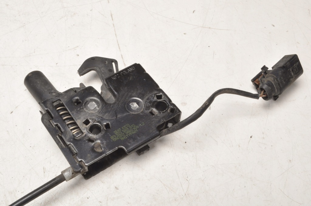 фото №3, Seat ibiza v замок капот 6f0823509