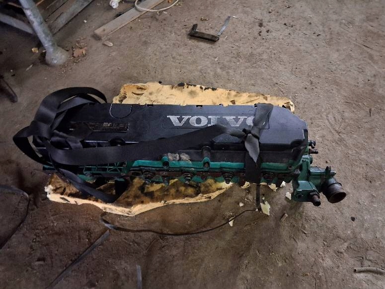 фото №1, Головка volvo fl d7e volvo fe