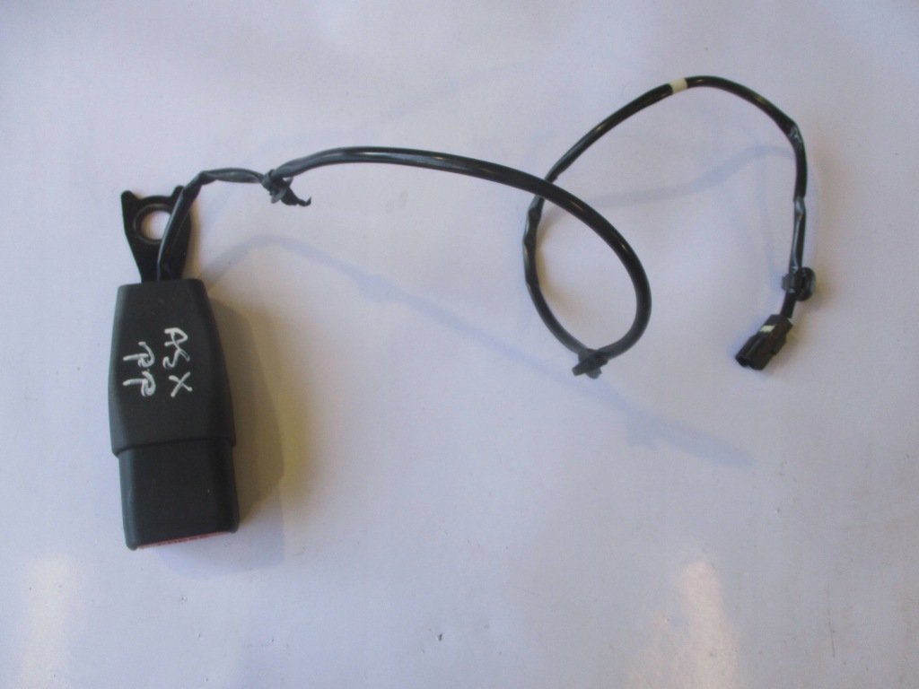 Купити Кліпса поперечина лівий перед 6187695a mitsubishi asx