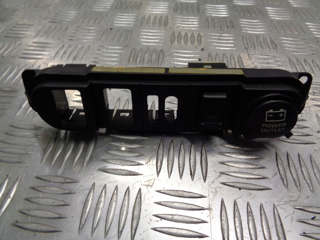 фото №1, Кнопка trac off chrysler pt cruiser 04671672aa