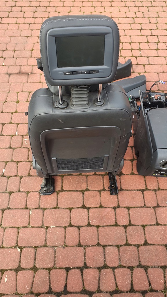 фото №11, Сиденья заднее сиденье peugeot 3008 мониторы