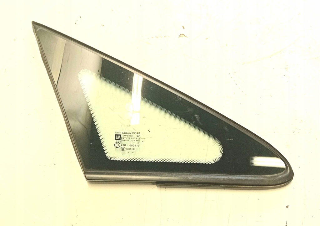 фото №1, Стекло кузовная правая передняя opel corsa e