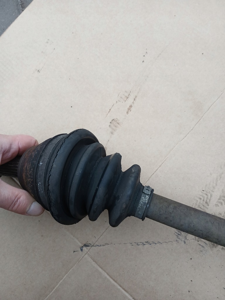 фото №7, Приводной вал опора правая ford fiesta mk 5 mk 6 1.3