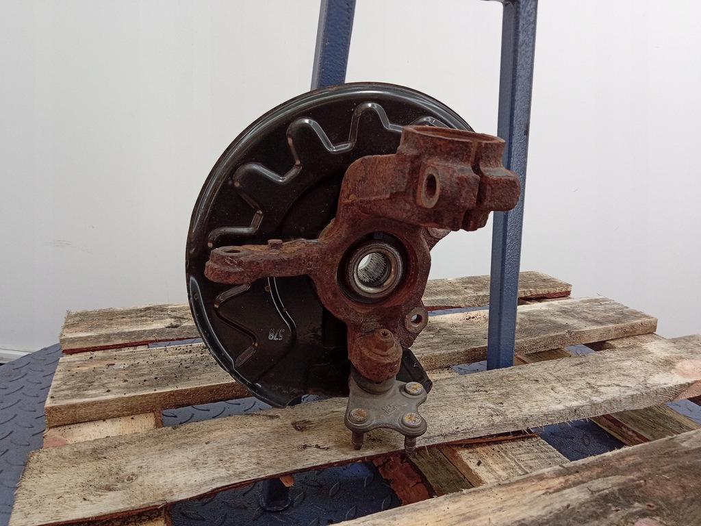 фото №4, Skoda rapid 1.6 tdi поворотный кулак перед левая ступица