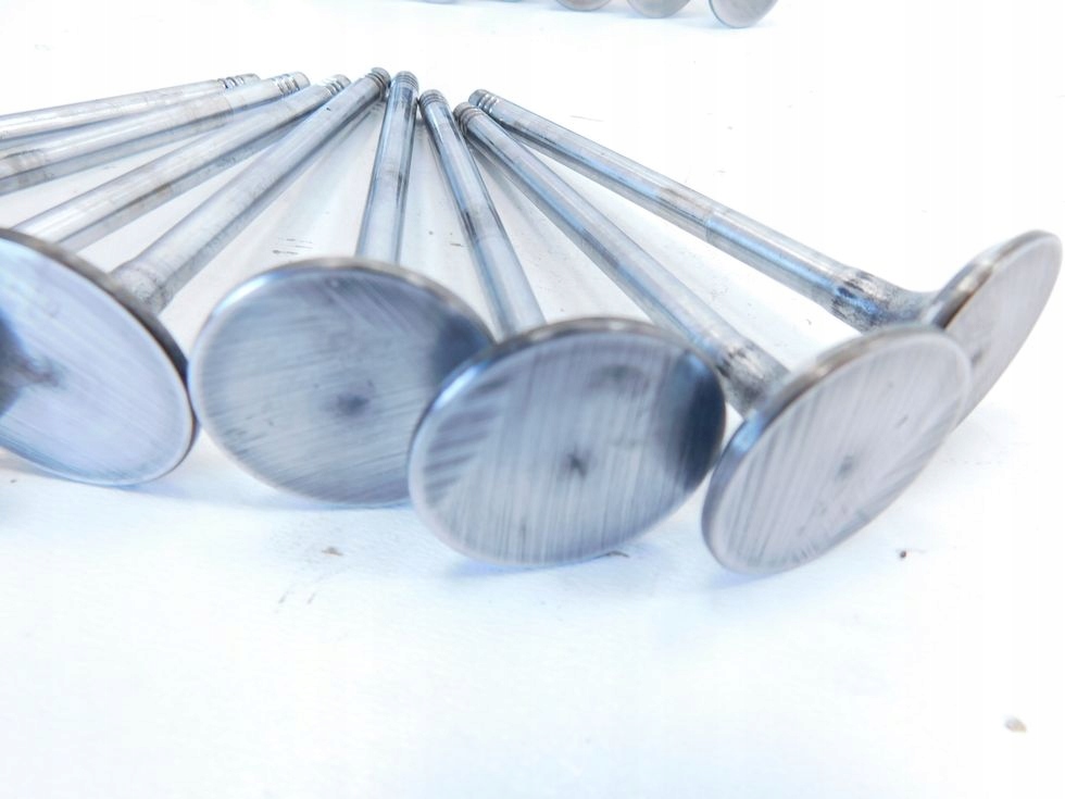 фото №13, Клапани головки пружини 2.2 hdi 16v 2.0 16v peugeot 807 citroen c5 c8 607