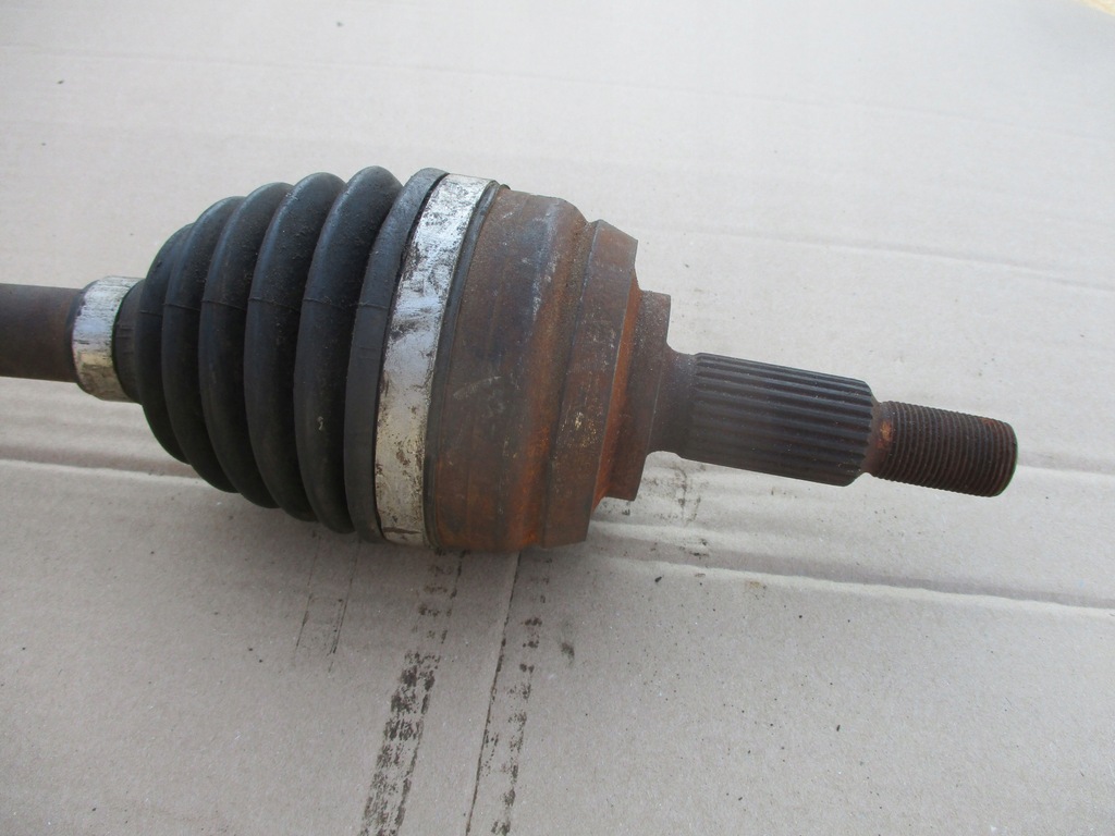 фото №6, Приводной вал левая 8200725510 renault megane iii 1.9dci