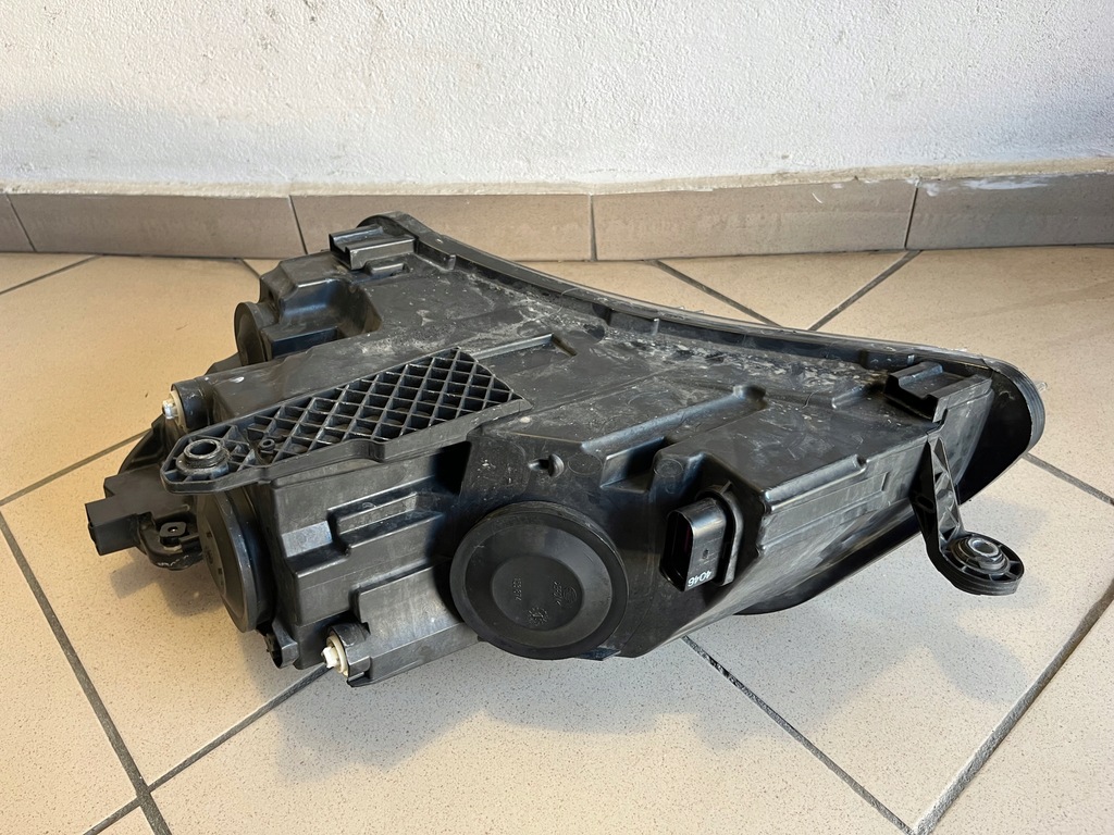 фото №14, Skoda superb iii 3 3v2 anglik лампа передня права