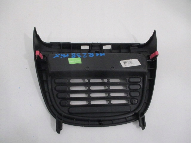 фото №7, C1 ii 108 aygo ii решётка средняя консоли 1389214x 55400h010