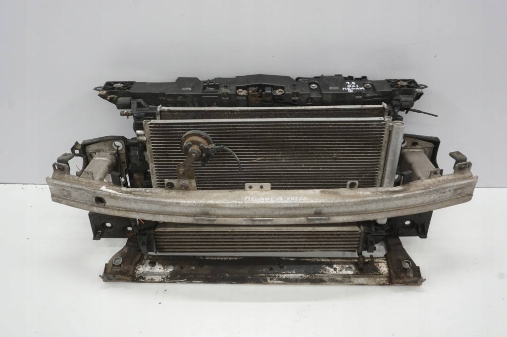 фото №1, Renault megane iii 12-13r pas передній підсилювач 1.5dci