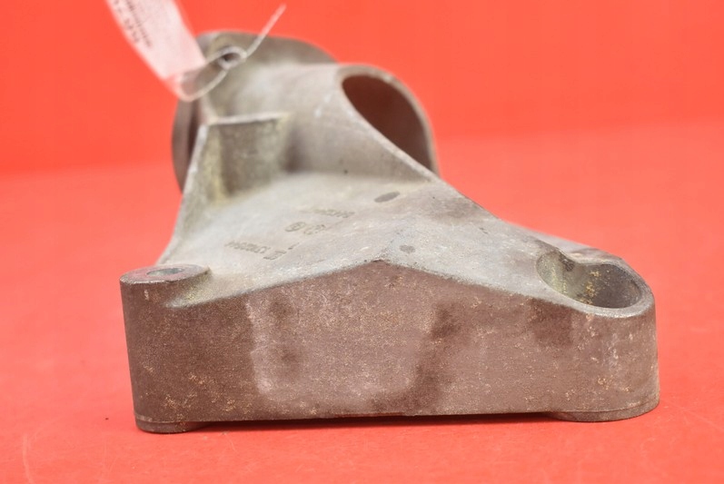 фото №5, Подушка кронштейн двигуна z32se 13102544 opel signum 3.2 v6 211km 03-08