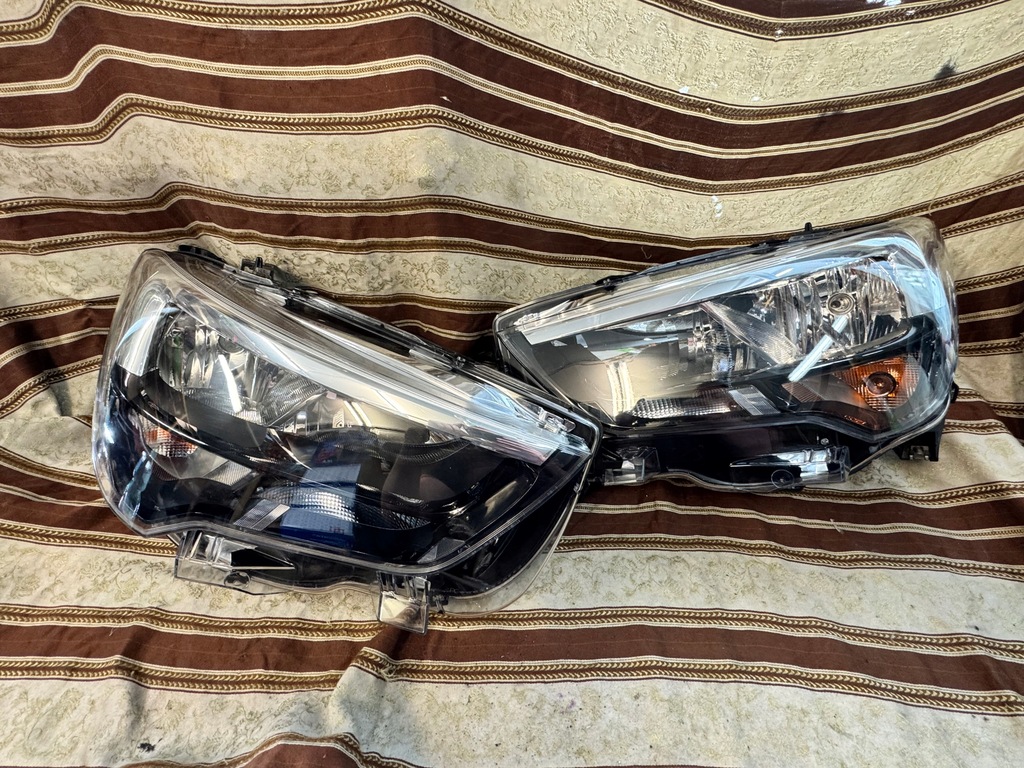 фото №1, Opel combo e лампы bez leda левая i правая