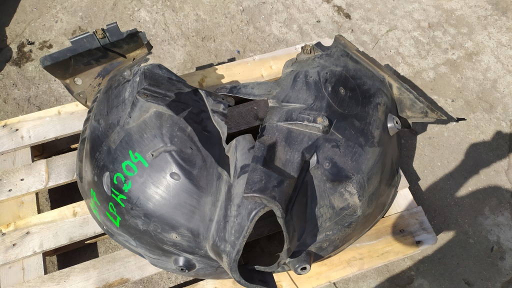 фото №1, Mercedes w204 підкрилок лівий перед a2046984530