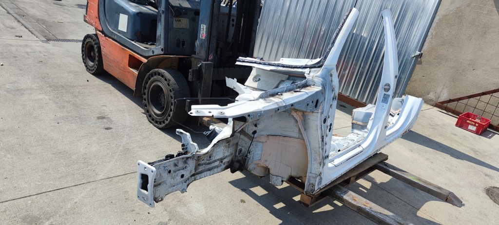 фото №1, Чверть лонжерон підкрилок лівий перед q3 83a f3b