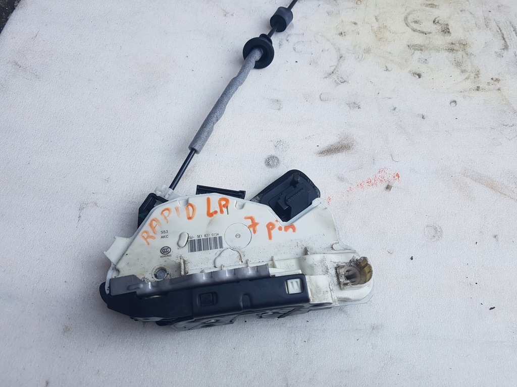 фото №1, Замок дверь левый передний skoda rapid 5e1837015a