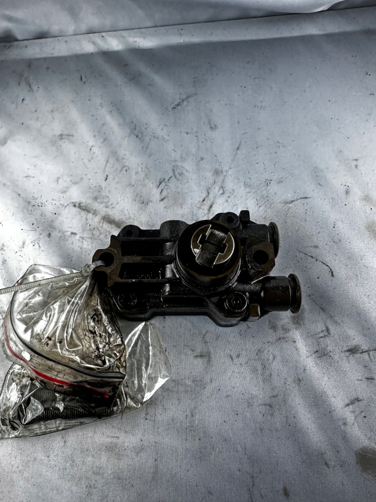 Купити Насос упорскування wys. тиску mercedes 2445110067