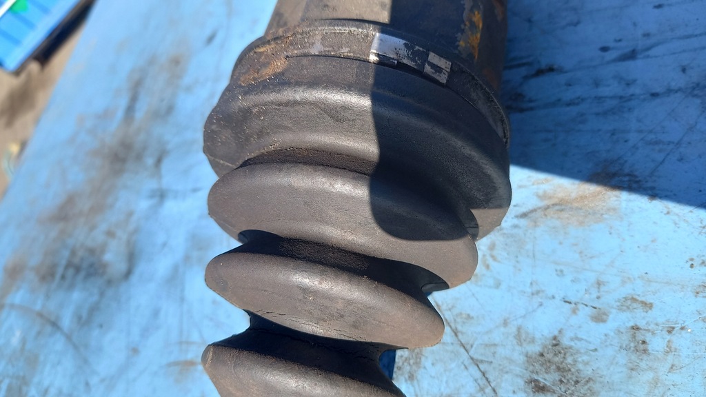 фото №5, Привідний вал права volvo s60 00-04r 2.3b