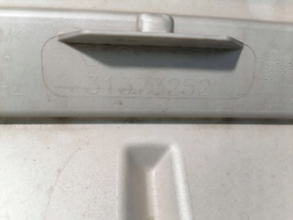 фото №11, 7850. volvo v60 спойлер бампер задня 31373252