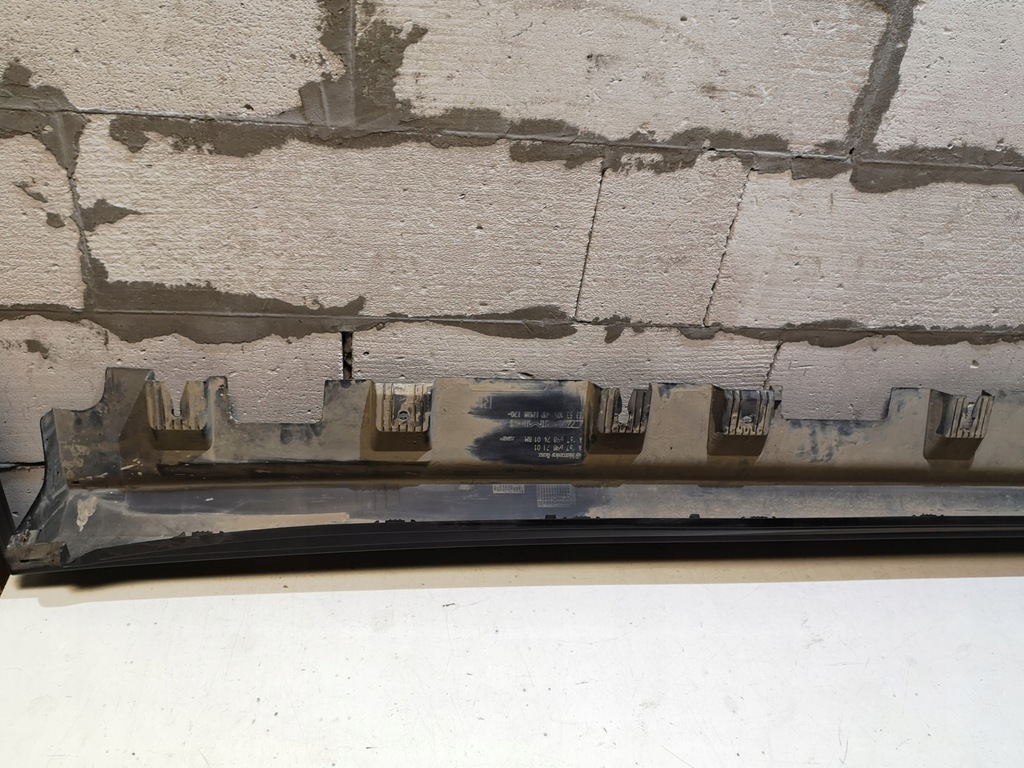 фото №6, Молдинг поріг права mercedes gle w167 amg