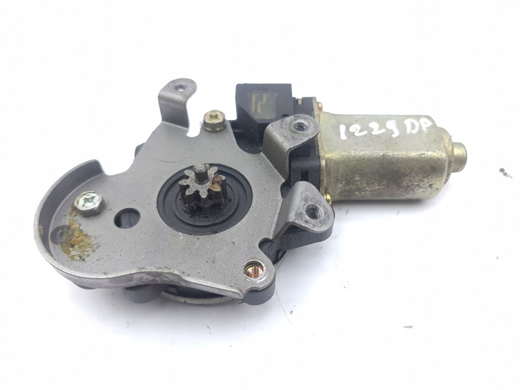 фото №5, Nissan x-trail t30 2004 перед сторона правая моторчик регулировки сиденье