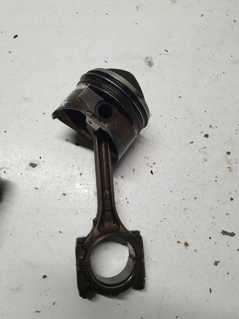 фото №4, Поршень поршни mitsubishi space wagon 2.4 gdi