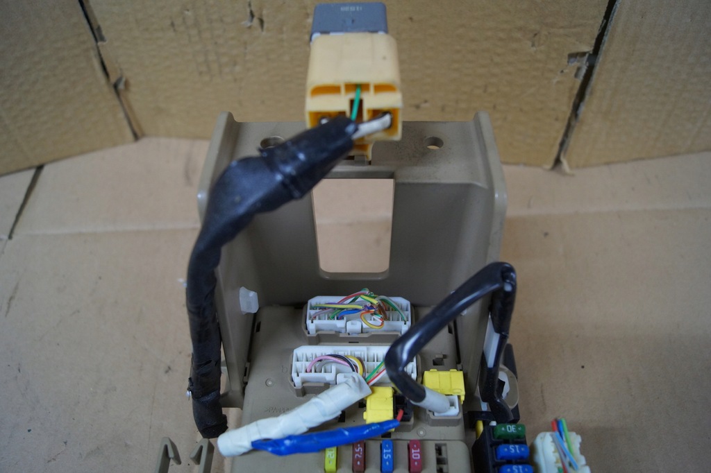 фото №6, Коробка предохранителей subaru wrx sti 82201va030