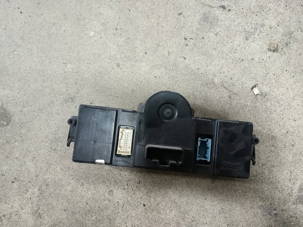 фото №2, Панель обдув renault scenic ii 8200344841