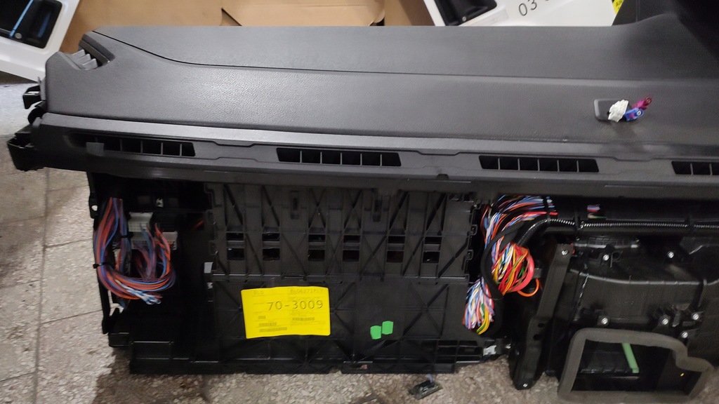 фото №9, Консоль панель приладів приладова scania r s новий model