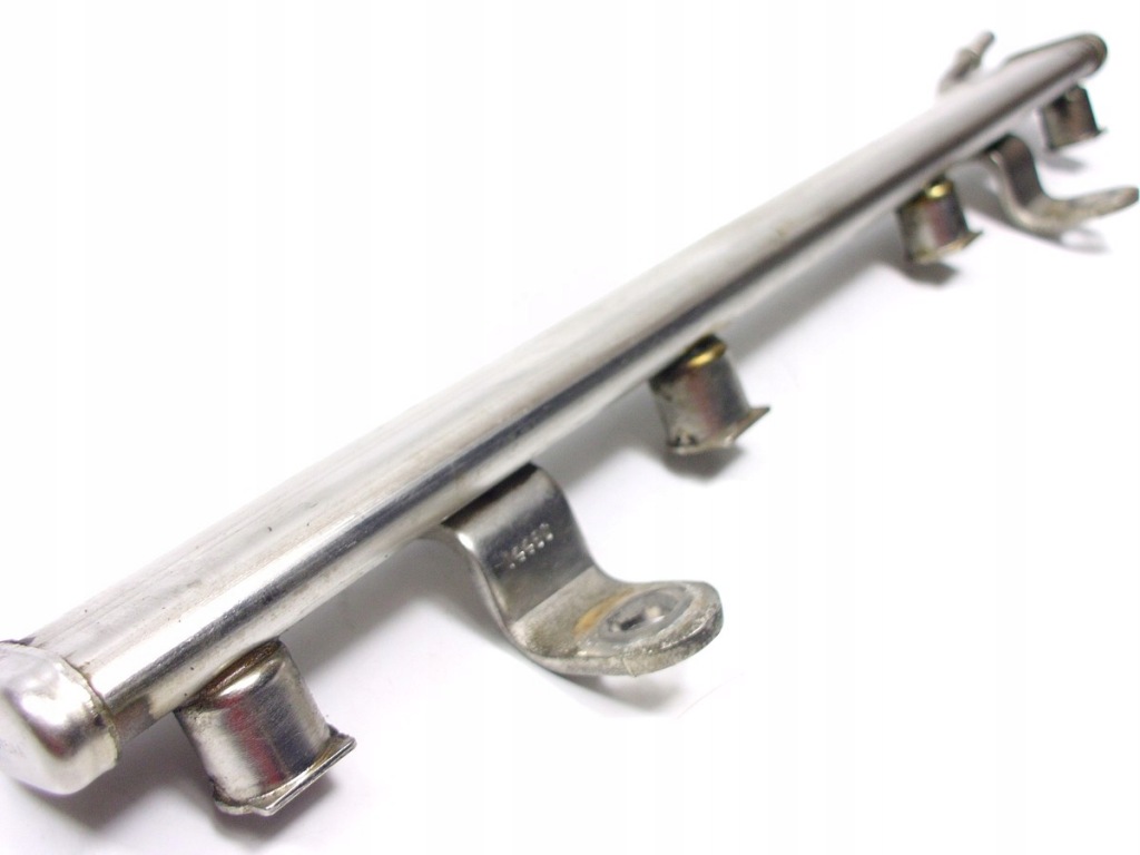 Купити Dodge caliber 2.0 2,4 patriot молдинг упорскування