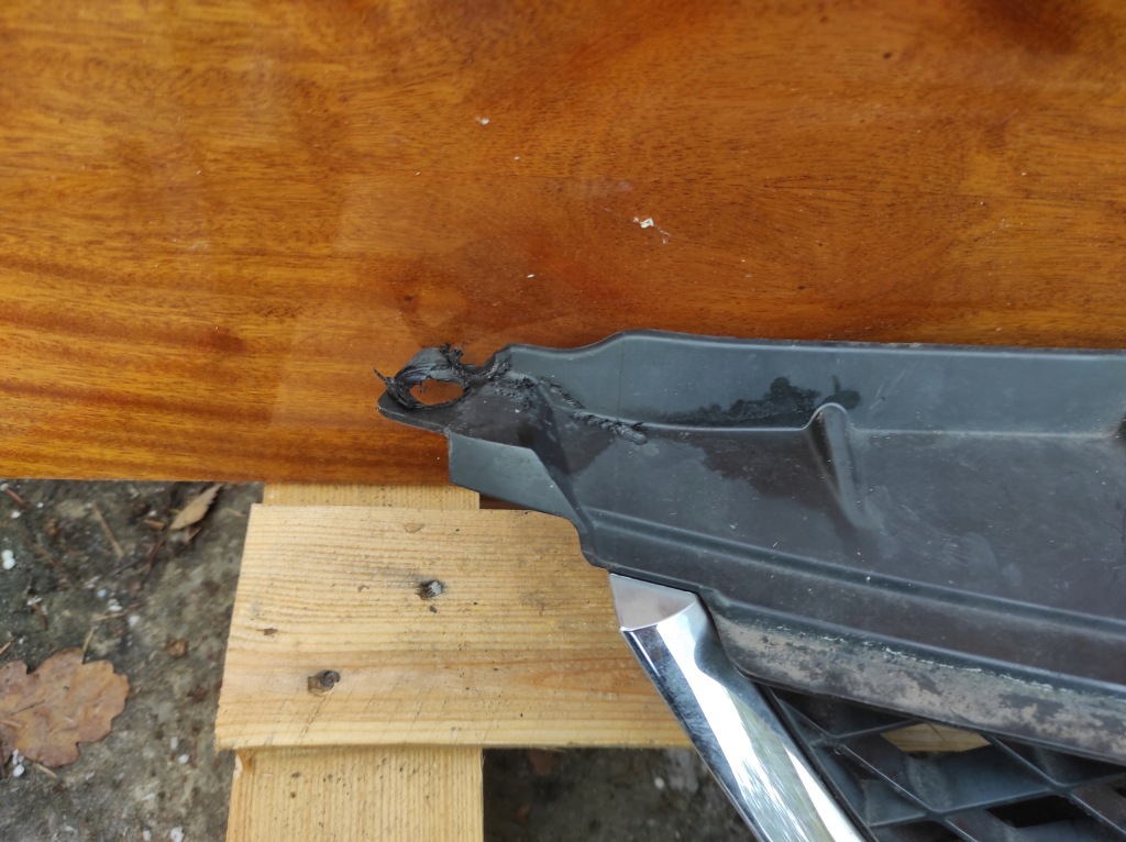 фото №2, Решітка радіатора решітка радіатора mazda 5 c23550711