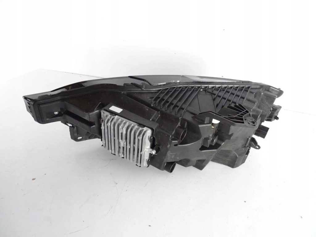 фото №4, Лампа перед передня права volvo xc60 ii 2 mid led