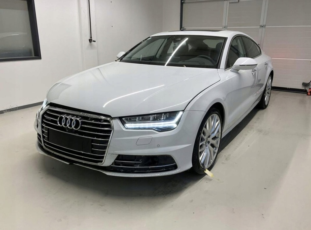 фото №7, Оригинальная жгут накладка крышки багажника audi a7 c7 lift 4g8971145b 32km!