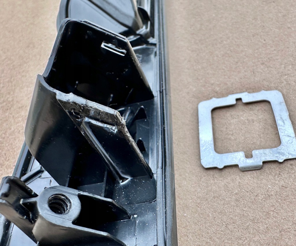 фото №7, Volvo xc60 ii микровыключатель кнопка открывания освещение крышки багажника