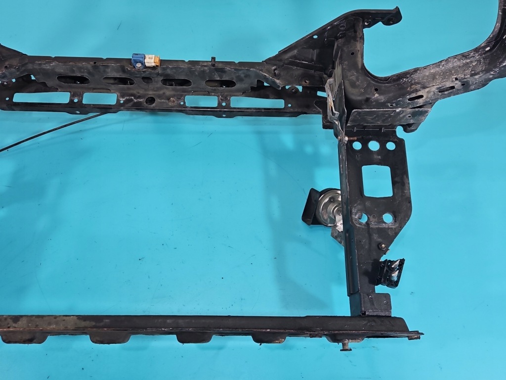 Усилитель передний pas передний lancia delta iii 12r Оригинал