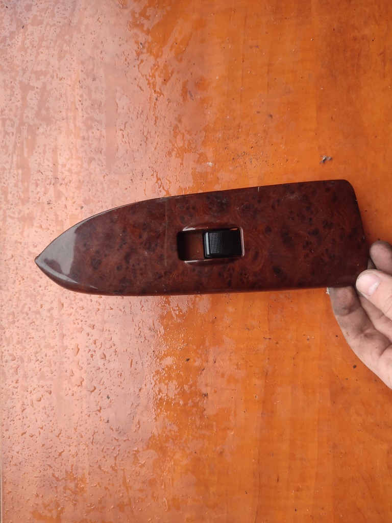 фото №1, Кнопка стекло перед mazda premacy ge6m684l1