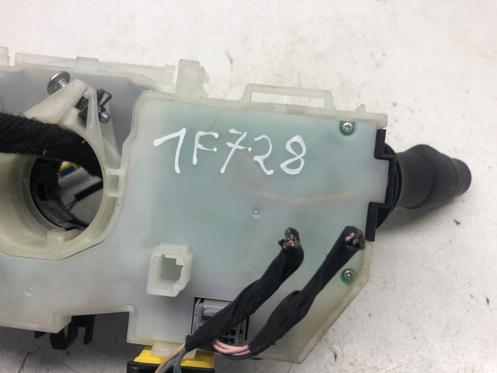 фото №10, Переключатель комбинированный renault megane iii lift 13-16 255529492r europa