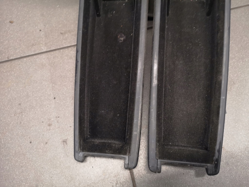 фото №12, Подлокотник чёрный средний кожа audi a8 d3