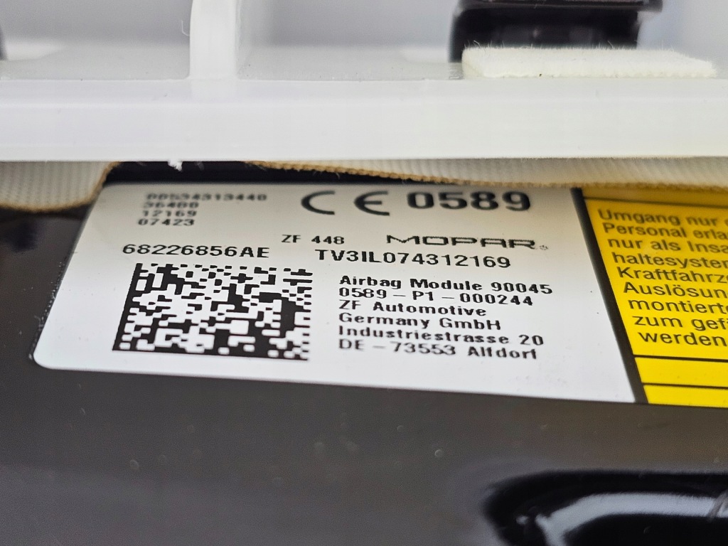 Chrysler pacifica 17- приборная панель приборная подушка 68226856ae америка с Разборки