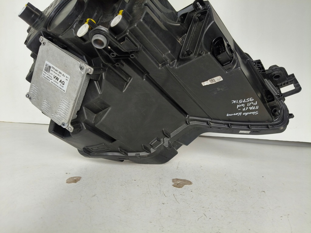 фото №11, Лампа левая фара skoda karoq 57a 17- full led