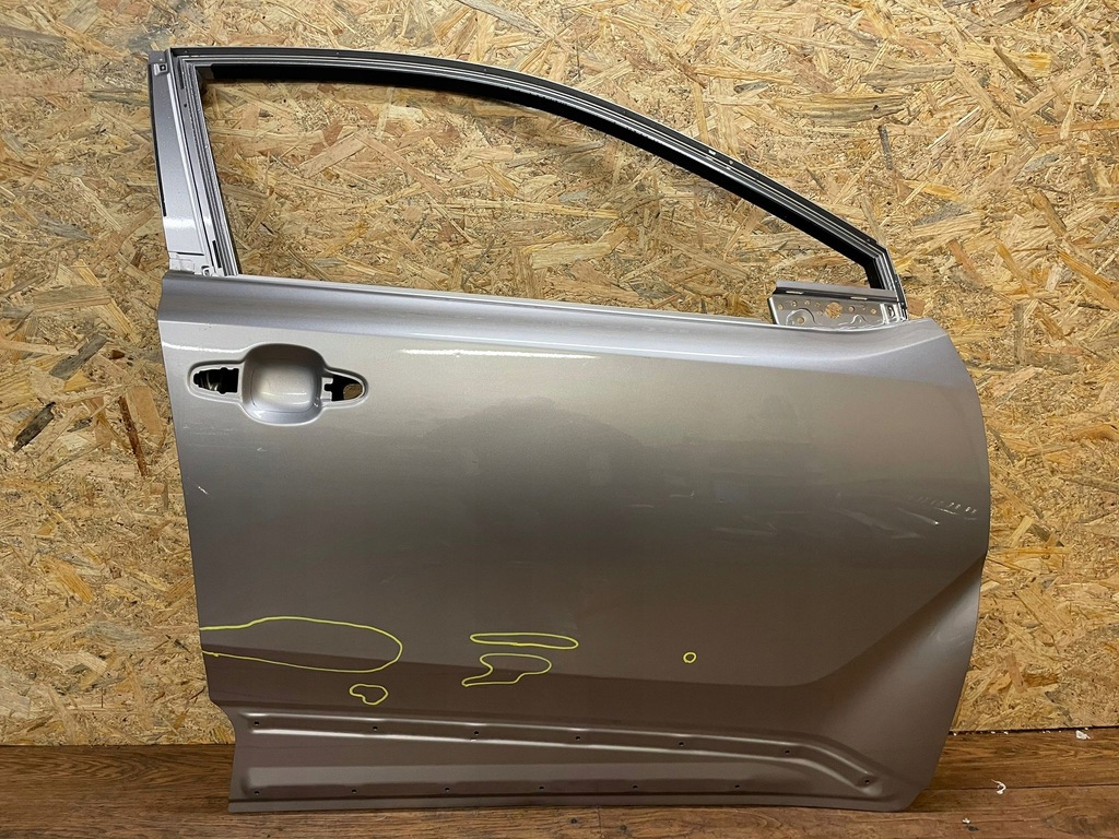 фото №1, Toyota c-hr chr дверь правое перед передние 16-