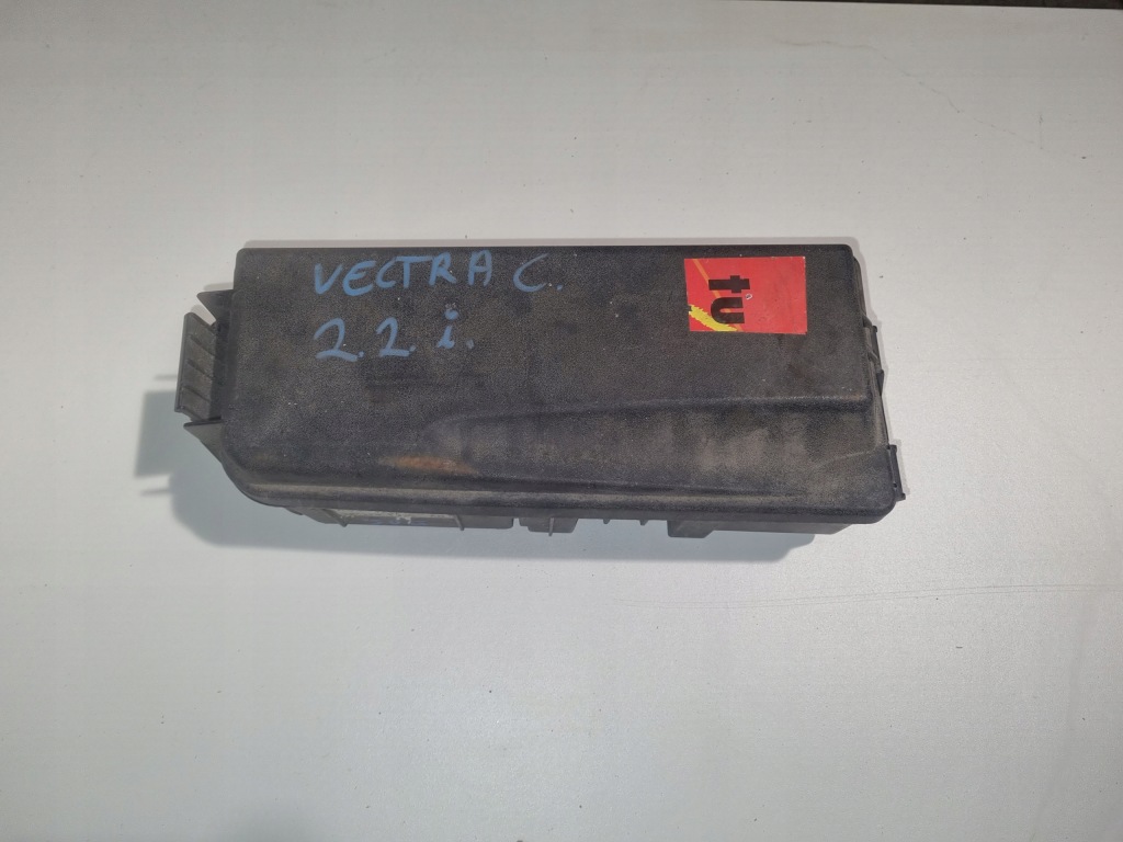 Купити Vectra c 2.2b коробка запобіжників 13112921 an