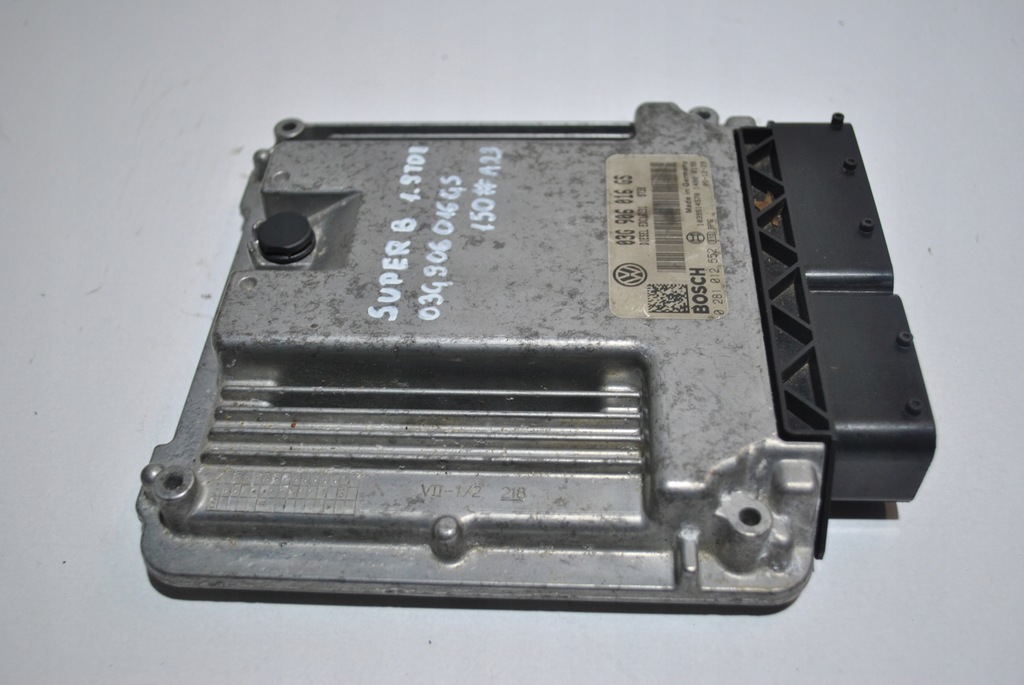 фото №8, Бортовий комп'ютер двигуна skoda superb 1.9 tdi 03g906016gs