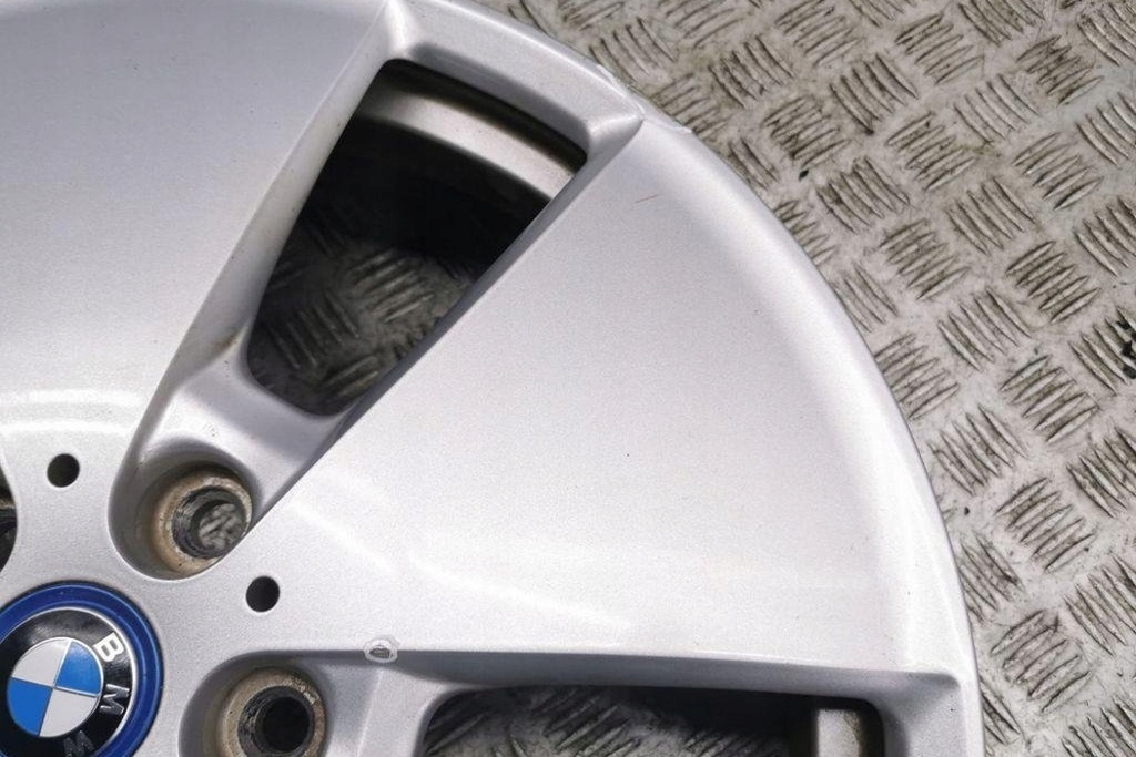 фото №9, Комплект диск bmw i3 i01 6856438 0.6l 2015