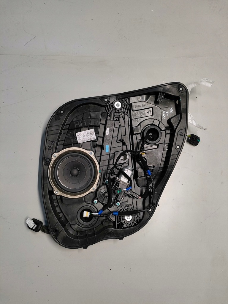 фото №1, Hyundai i30 n підйомник скло правий задня