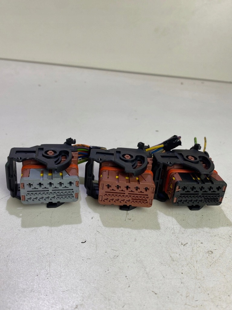 фото №6, Роз'єми штекер колодка коробка запобіжників bsm l11 peugeot 207